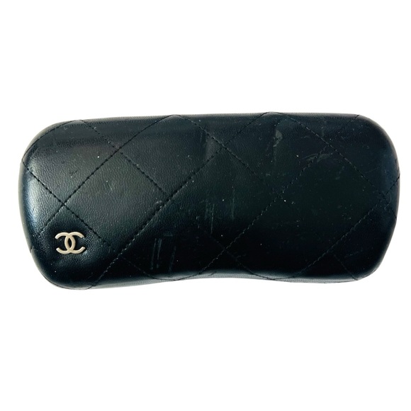 Chanel Interlocking CC Logo Oversize Sunglasses - Picture 11 of 11